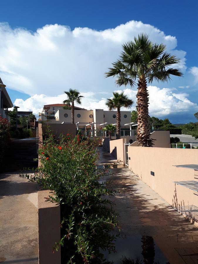Les Parasols D'Argens Roquebrune-sur-Argens Exterior photo